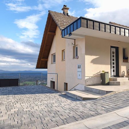 Zidanica-Vineyard Cottage Jakse Semic Exterior photo